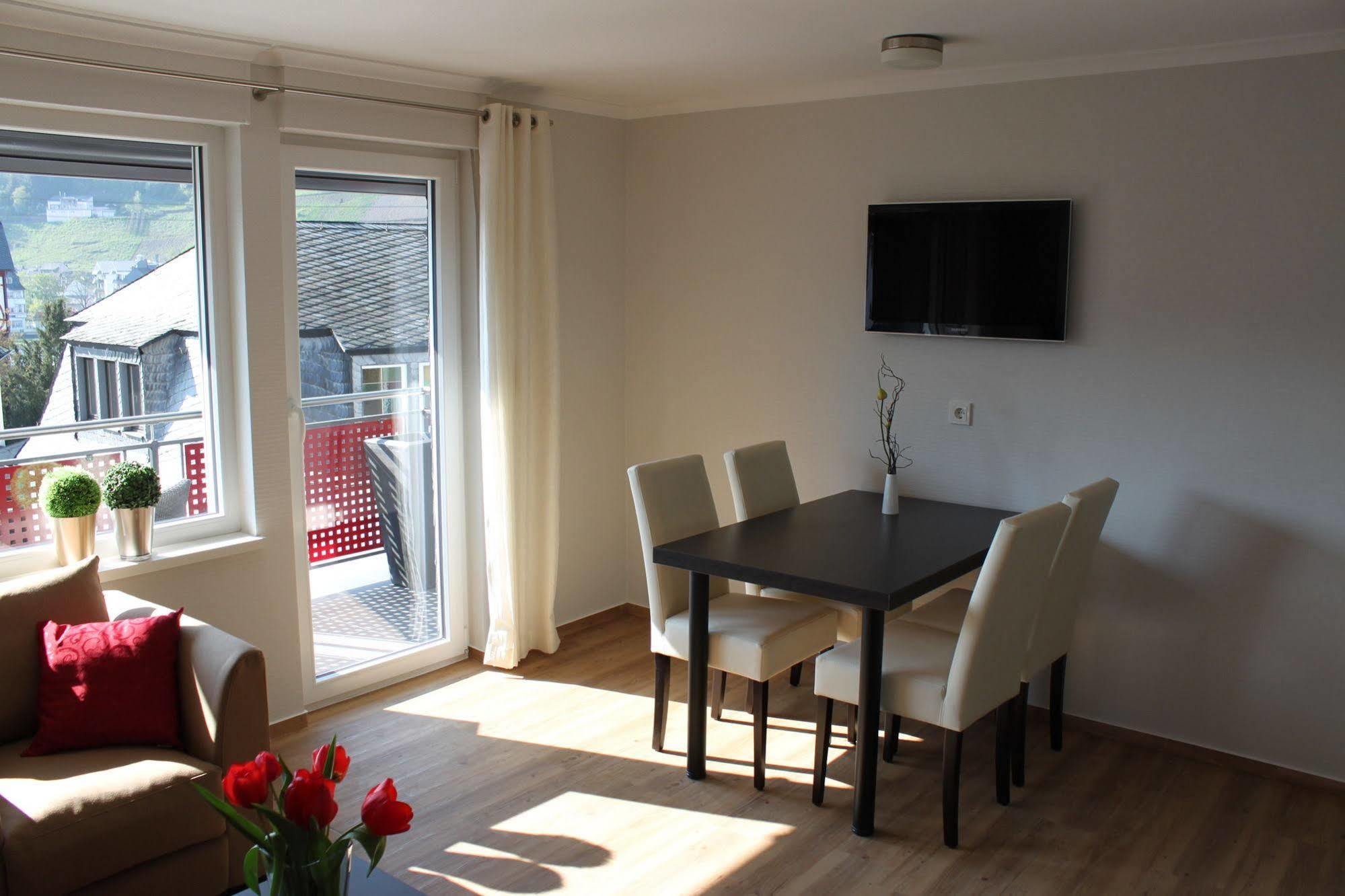Feriendomizil Am Lindenplatz Otel Bullay Dış mekan fotoğraf