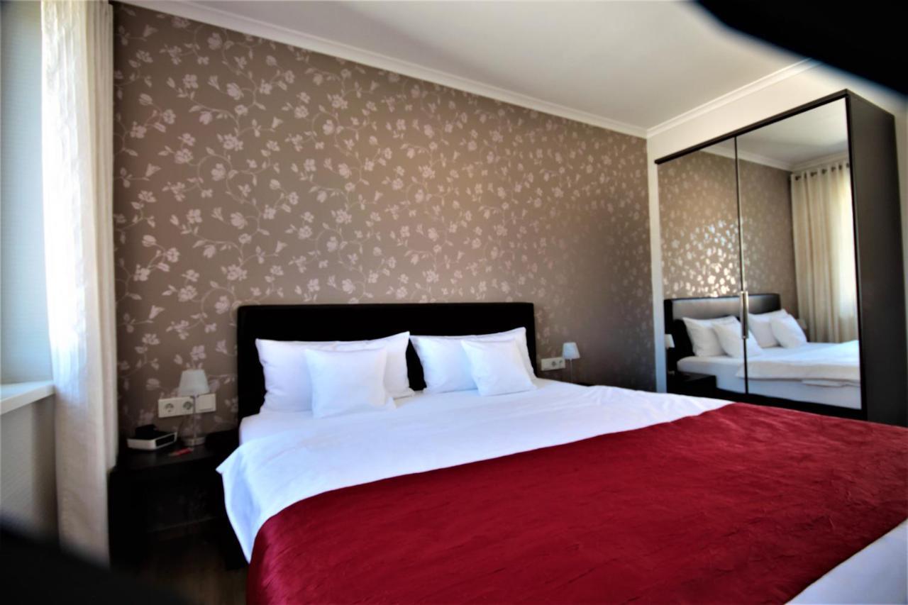 Feriendomizil Am Lindenplatz Otel Bullay Dış mekan fotoğraf