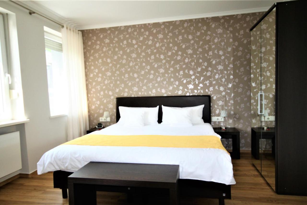 Feriendomizil Am Lindenplatz Otel Bullay Dış mekan fotoğraf